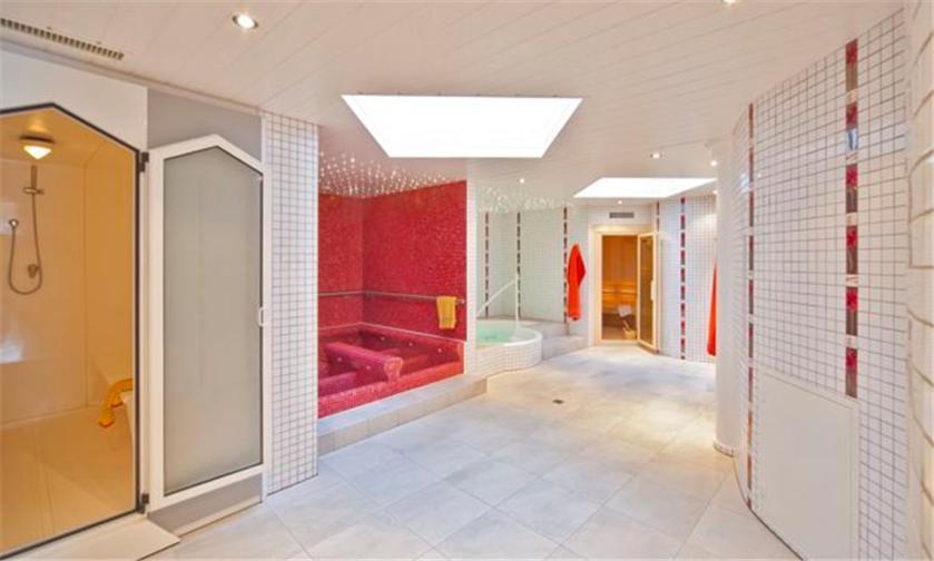 Апартаменты Residenz Ambassador B11 Лойкербад Экстерьер фото